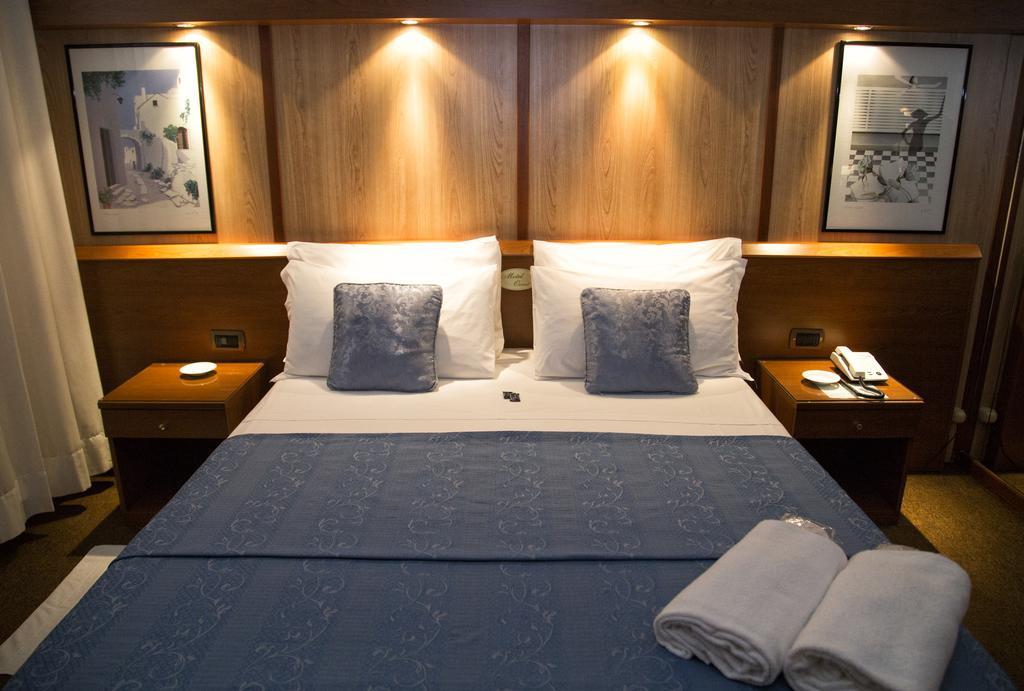 Hotel Motel Ovest Vittuone Room photo